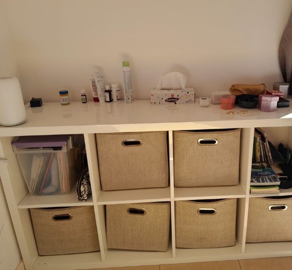 Meuble etagere avec casiers / paniers