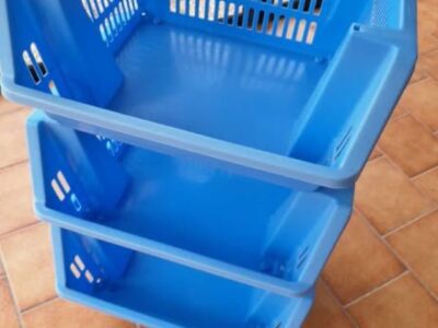 ORGANISATEUR et RESERVE DE LEGUMES A ROULETTES