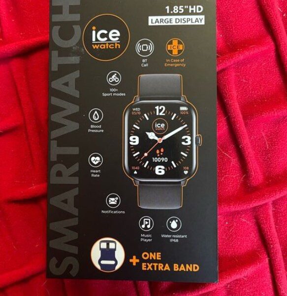 Montre connectée neuve jamais servie