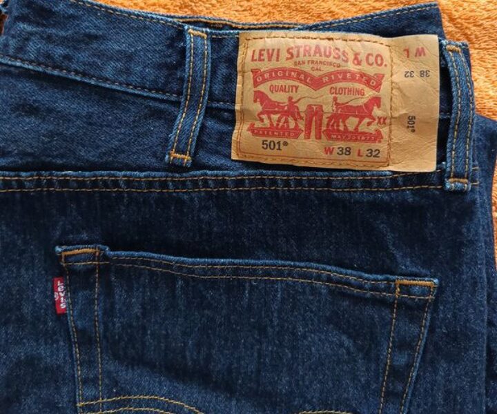 Levi's