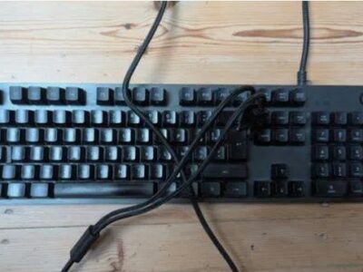 Clavier mécanique Logitech – rétroéclairage rouge