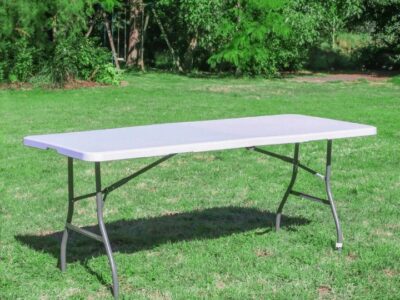 Table pliante 180 cm – usage professionnel