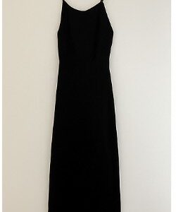Robe de soirée noire – neuve