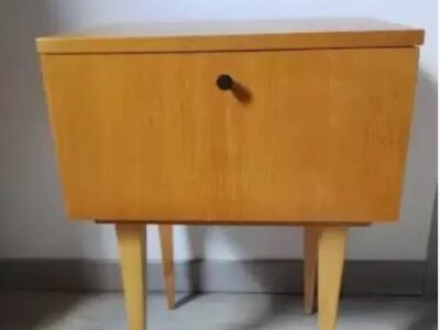 Table de chevet scandinave