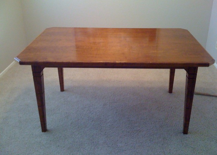 Table en bois