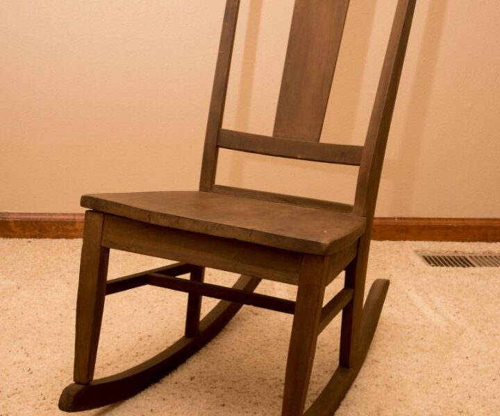 Chaise en bois