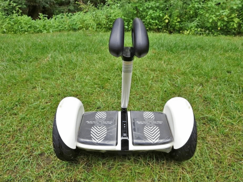 Hoverboard avec barre de contrôle