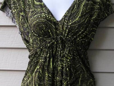 Haut femme vert à motifs