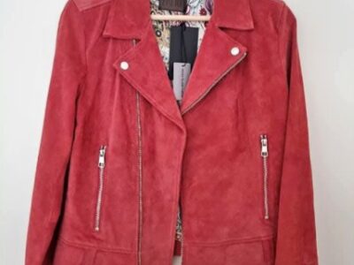 veste neuve avec étiquette