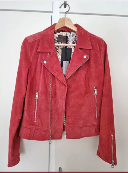 veste neuve avec étiquette