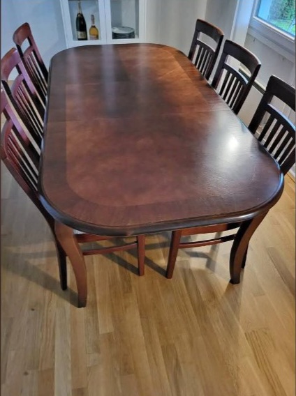 table salon avec chaises