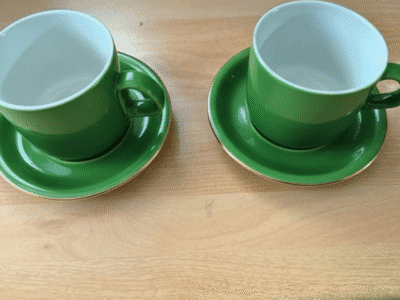Paire de Tasses en Céramique Vertes