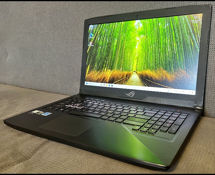 gamingowy asus ROG