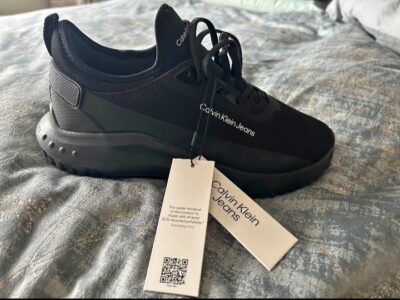 Baskets calviniste Klein 42