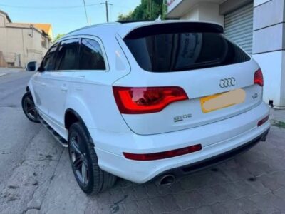 Q3