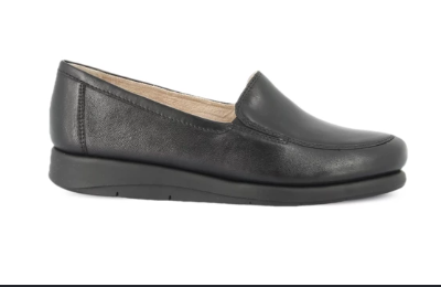 mocassin