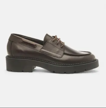 mocassin